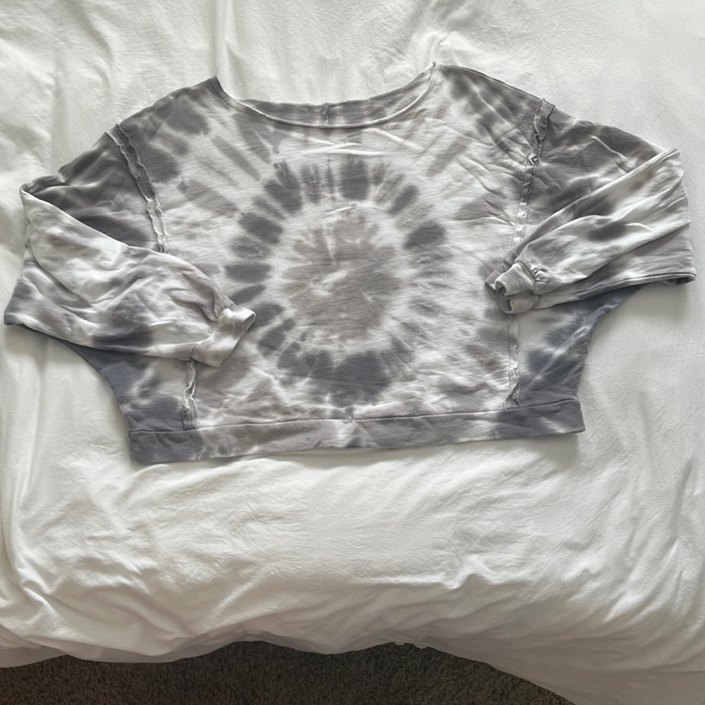 Grey tie-dyed cropped wide neck sweatshirt